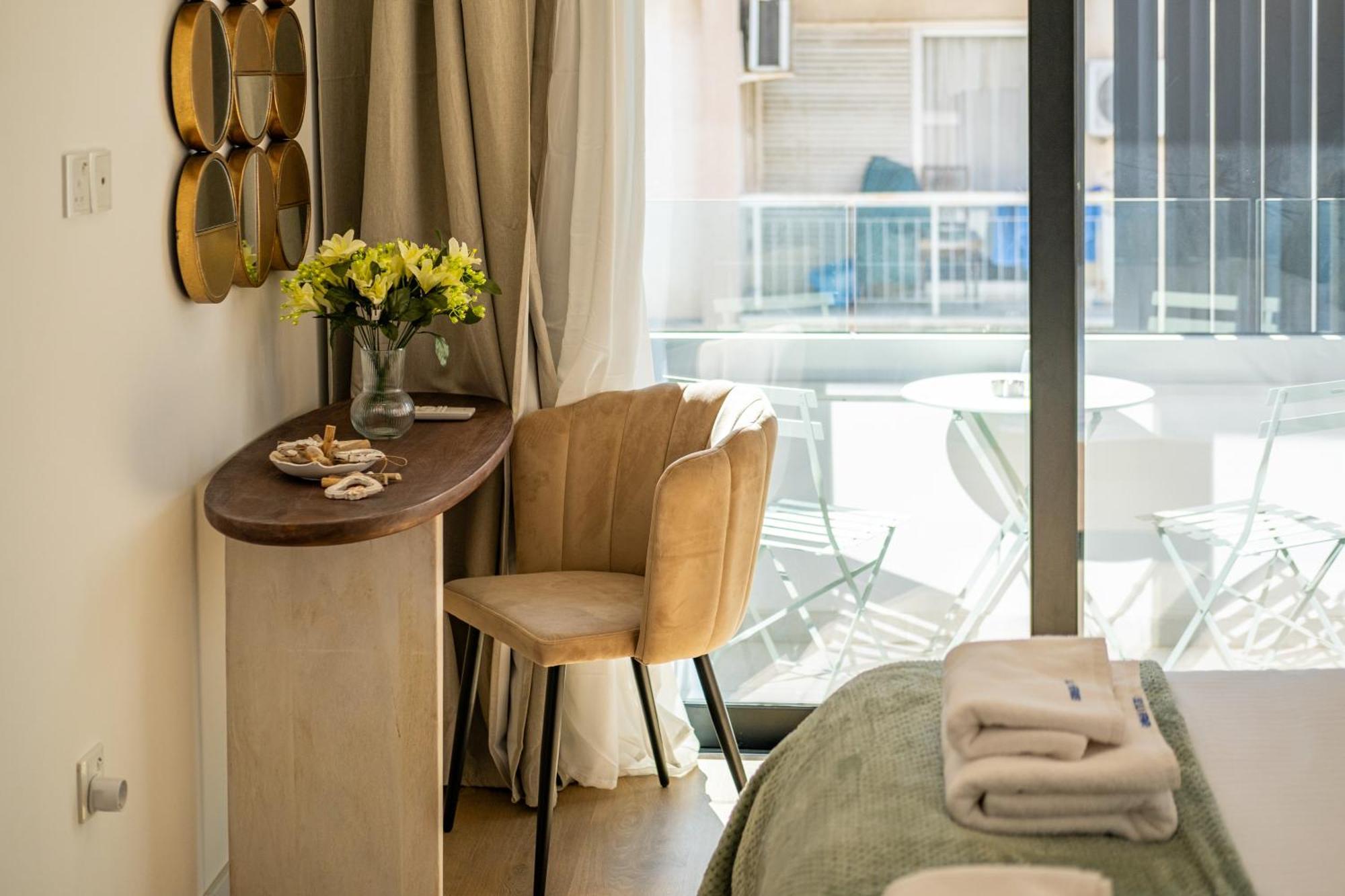 Lazuli Hermes Apartments Larnaca Exterior photo